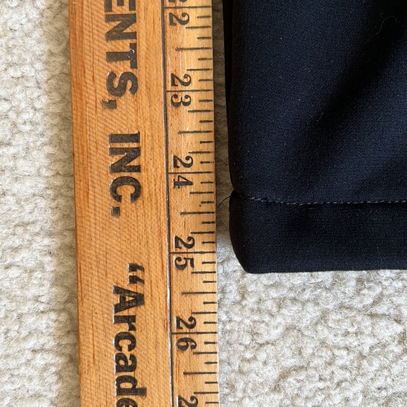 SOLD LIKE NEW EXCELLENT SHAPE Men’s Black XL Under Armour loose style sweatpants - Picture 6 of 7